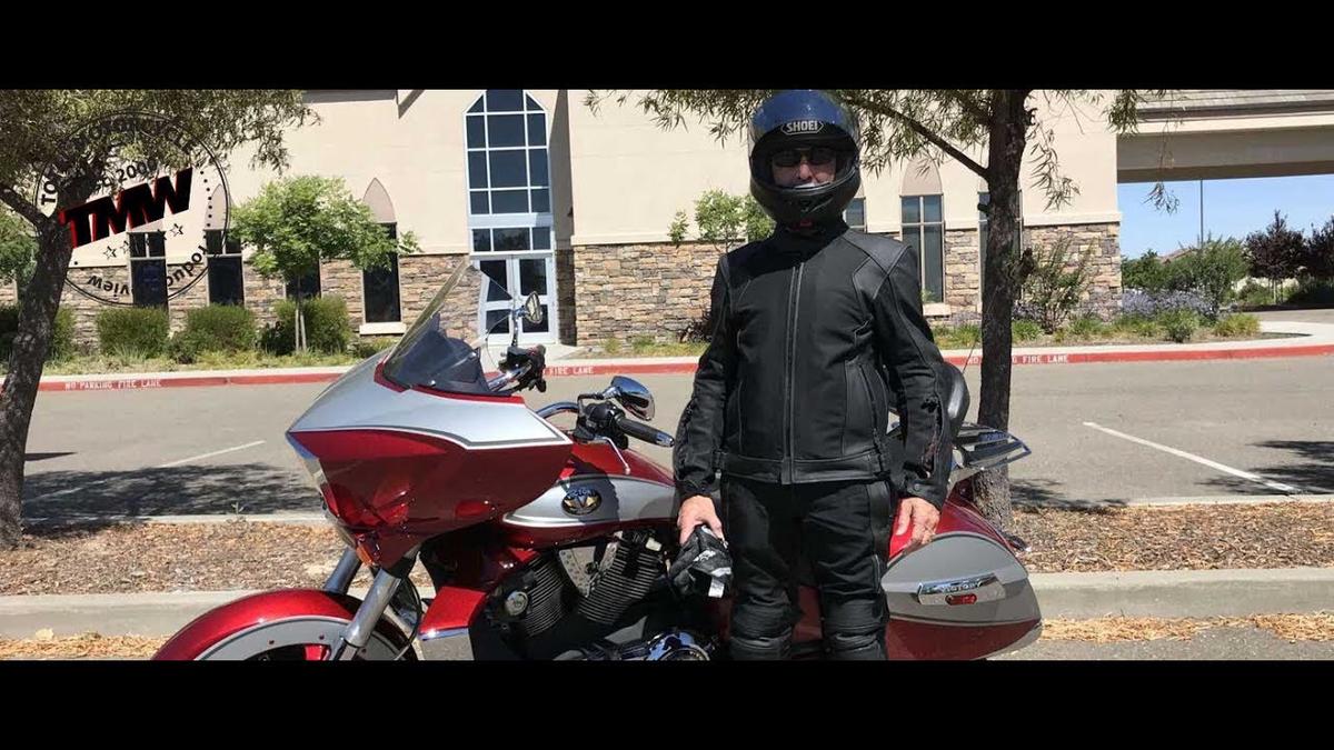 'Video thumbnail for TMW Review: REV’IT! Ignition 3 jacket and pant combo has you covered'