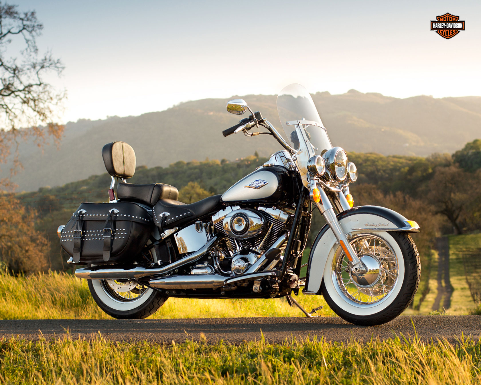 2013 Harley Davidson Flstc Heritage Softail Classic Review