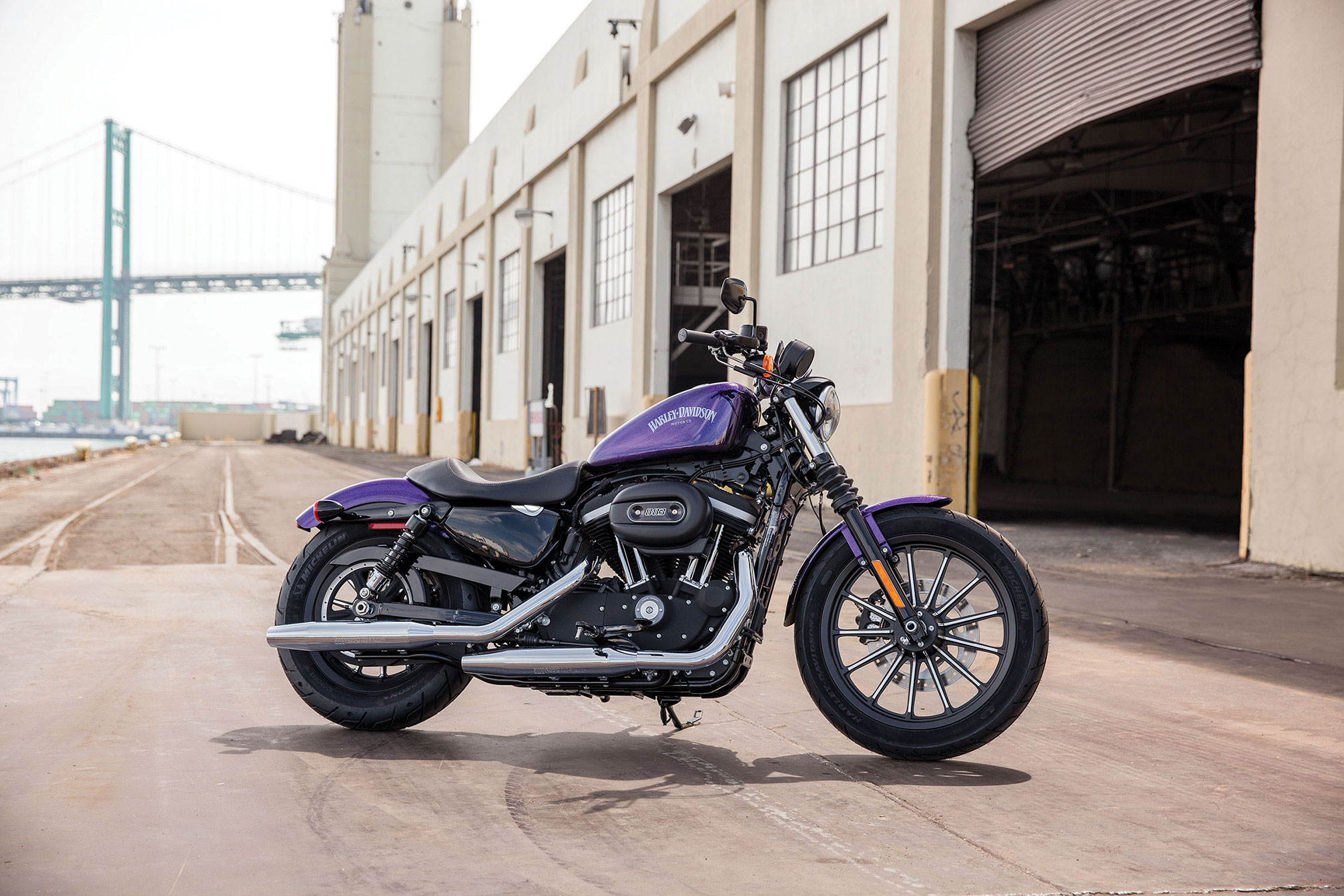 2014 Harley Davidson Xl883n Iron 883 Review