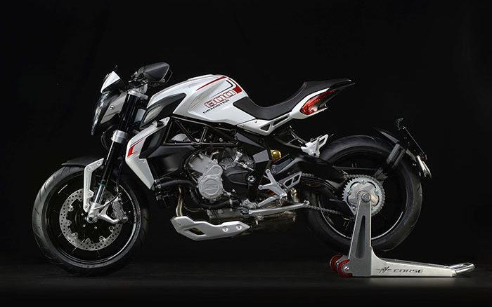 2015 MV Agusta Brutale 800 Dragster Review