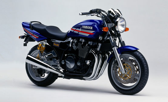1998 Yamaha XJR1200