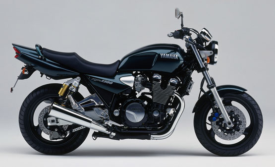 1999 Yamaha XJR1300