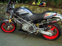 2002 Ducati Monster 750 Sie