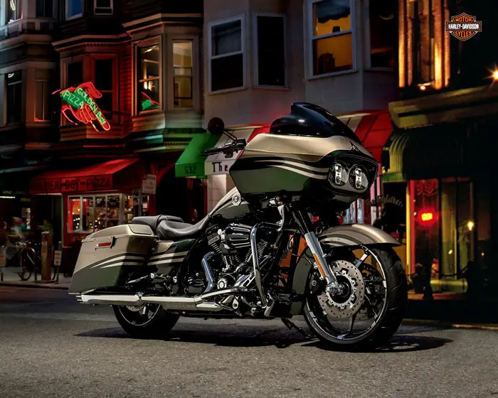 2013 Harley-Davidson FLTRXSE2 CVO Road Glide Custom 