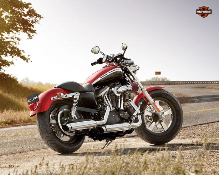 2013 Harley-Davidson XL1200C Sportster 1200 Custom