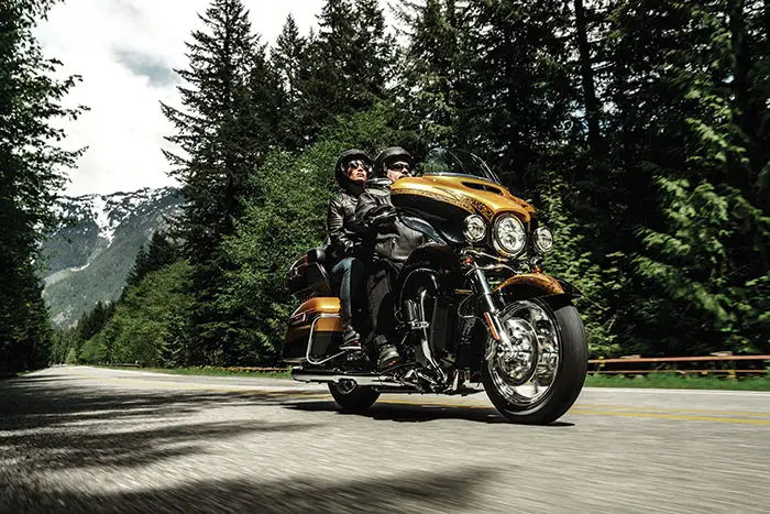 2015 Harley-Davidson FLHTKSE CVO Limited 
