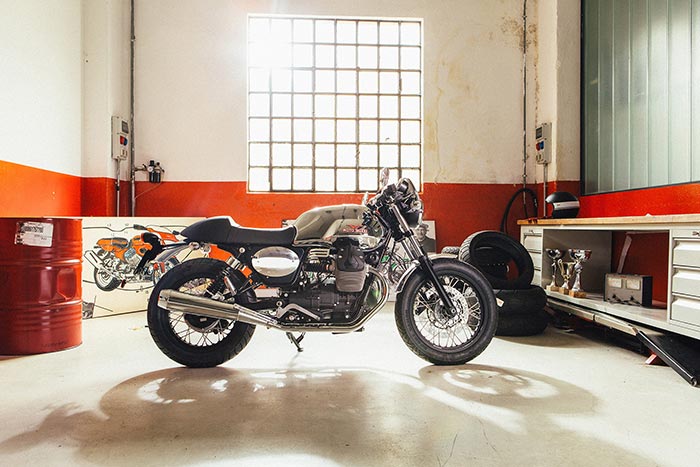 2015 Moto Guzzi V7 II Cafe Racer Kit 
