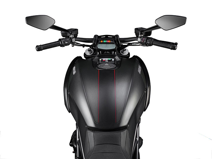 2016 Ducati Diavel Carbon 