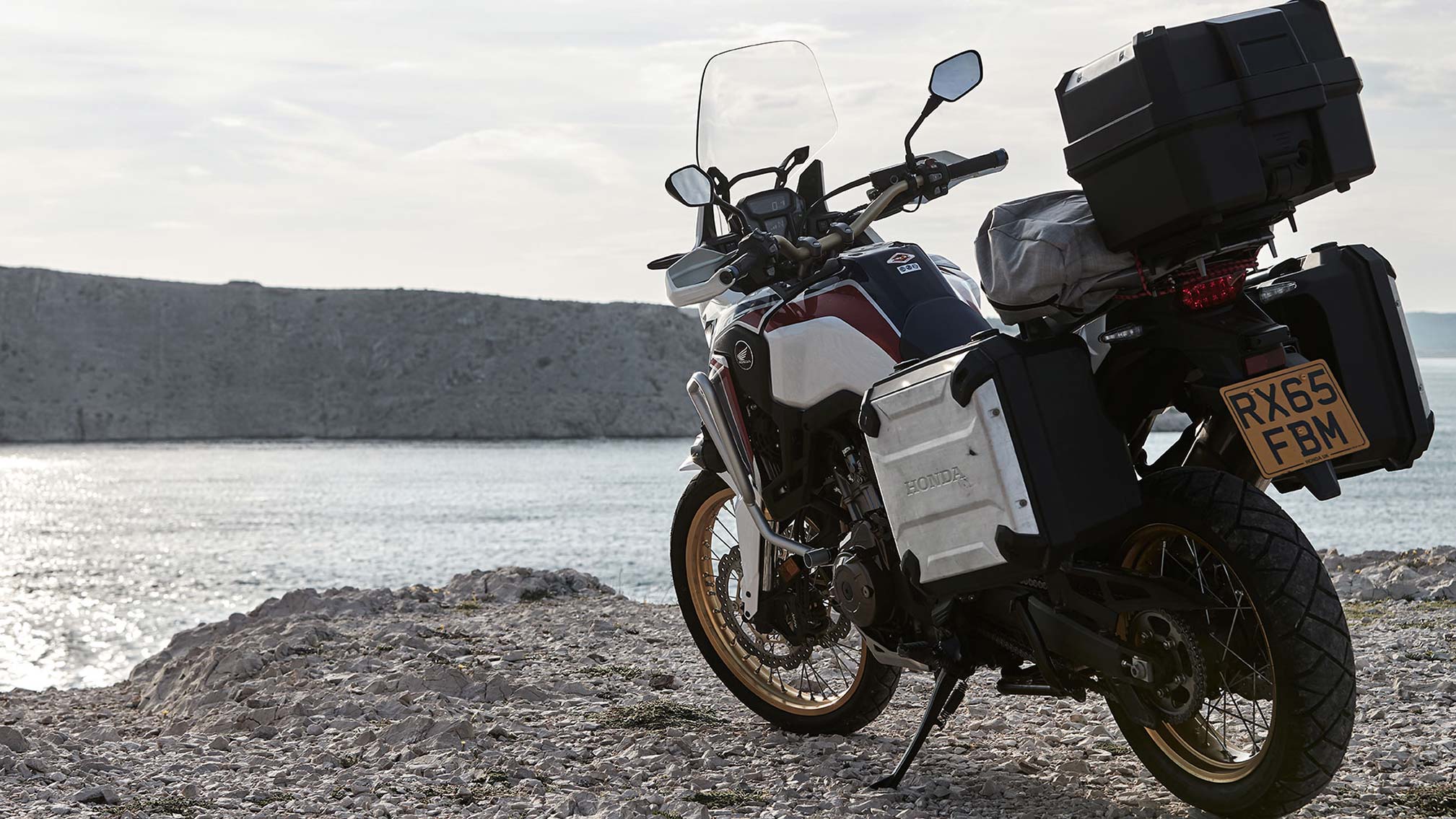 2017 Honda Africa Twin Dct Review - The Honda Africa Twin Dct Really Is That Good / Check spelling or type a new query.