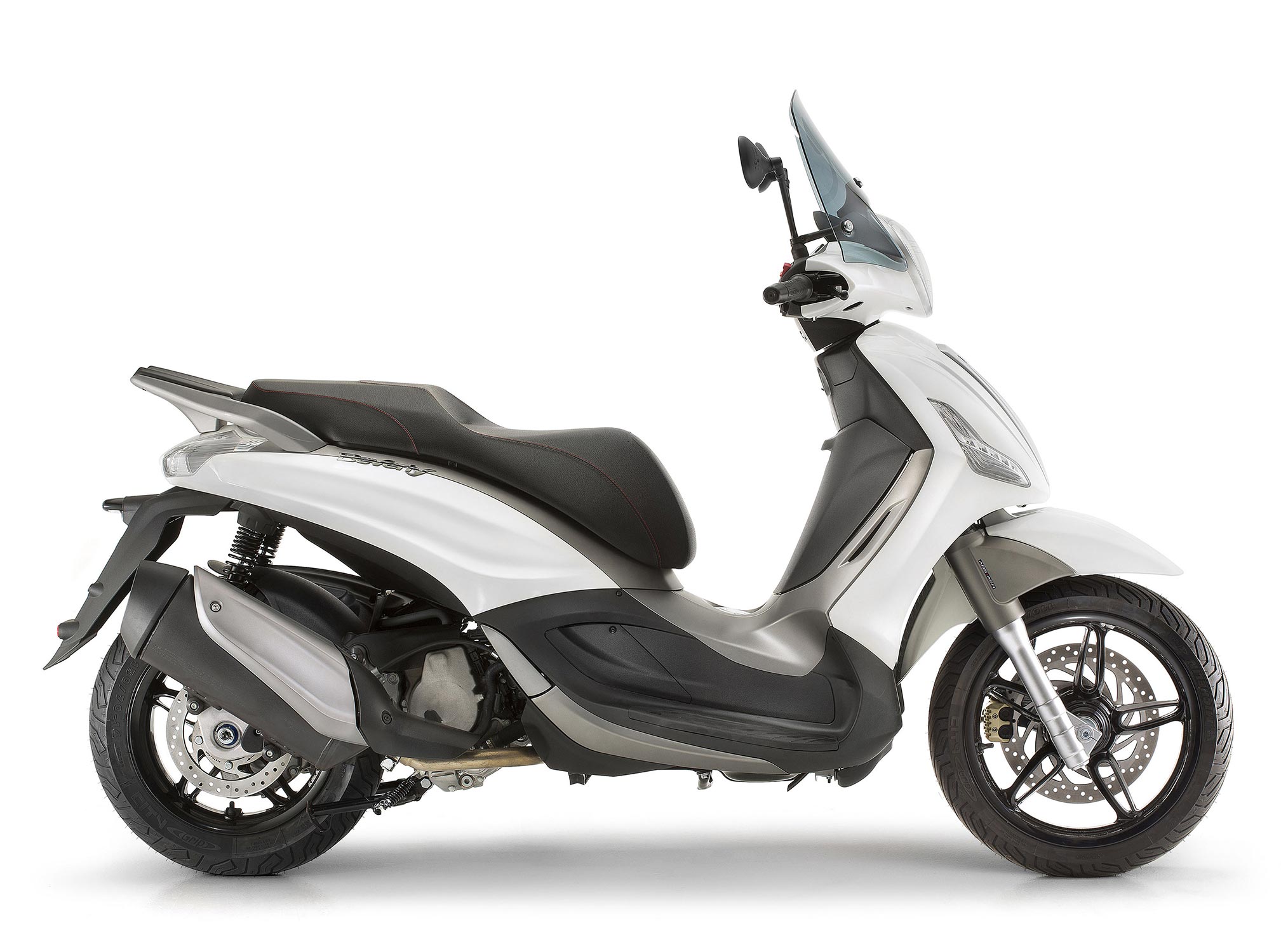 2017 Piaggio Beverly 350 SportTouring Review