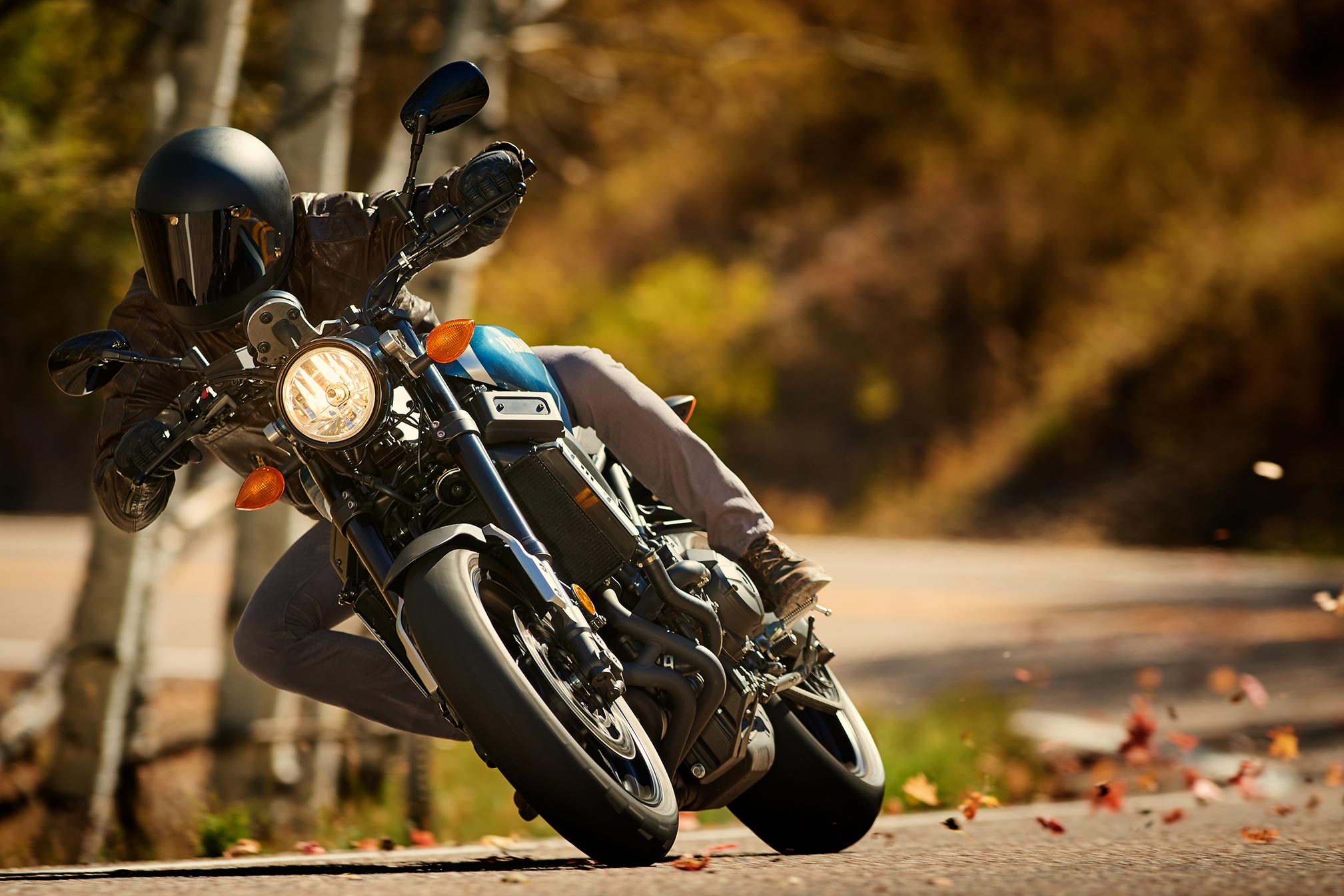 xsr900 larger fuel tank