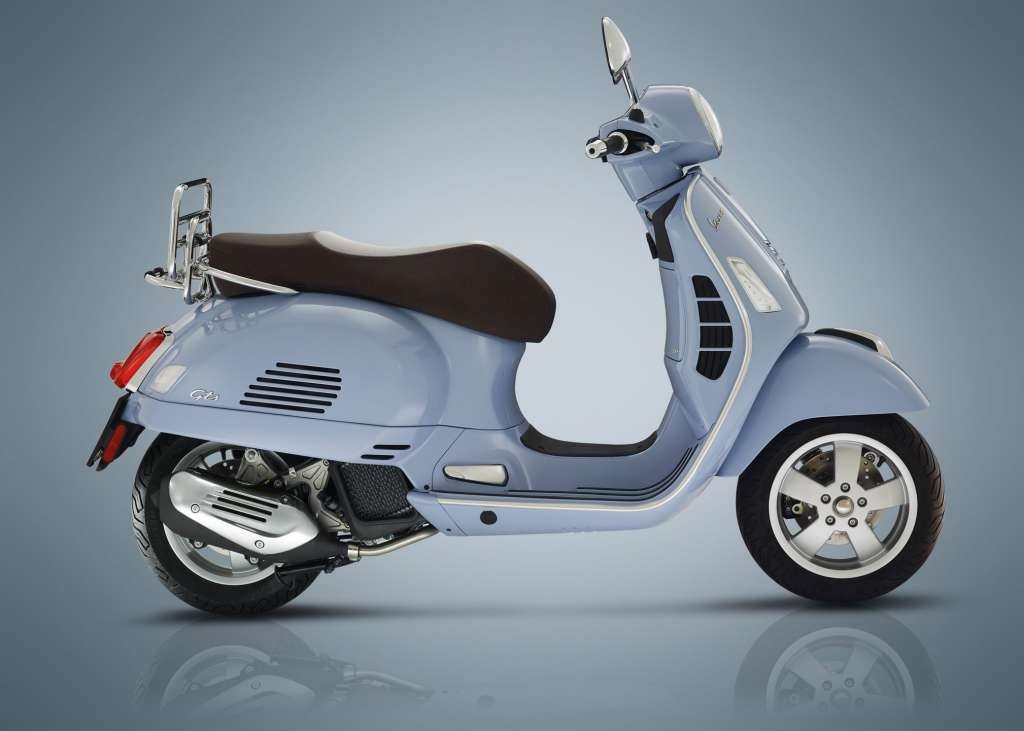 2018 Vespa GTS150 Review • Total Motorcycle