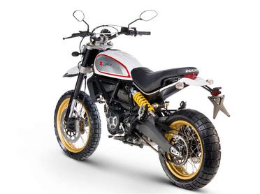 18 Ducati Scrambler Desert Sled Review Total Motorcycle