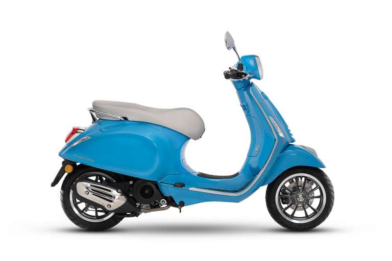 2018 Vespa Primavera 125 Review • Total Motorcycle