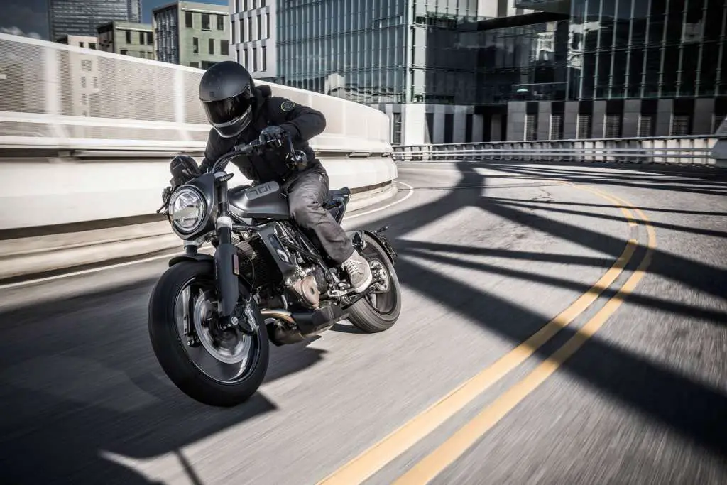 2019 Husqvarna SVARTPILEN 701