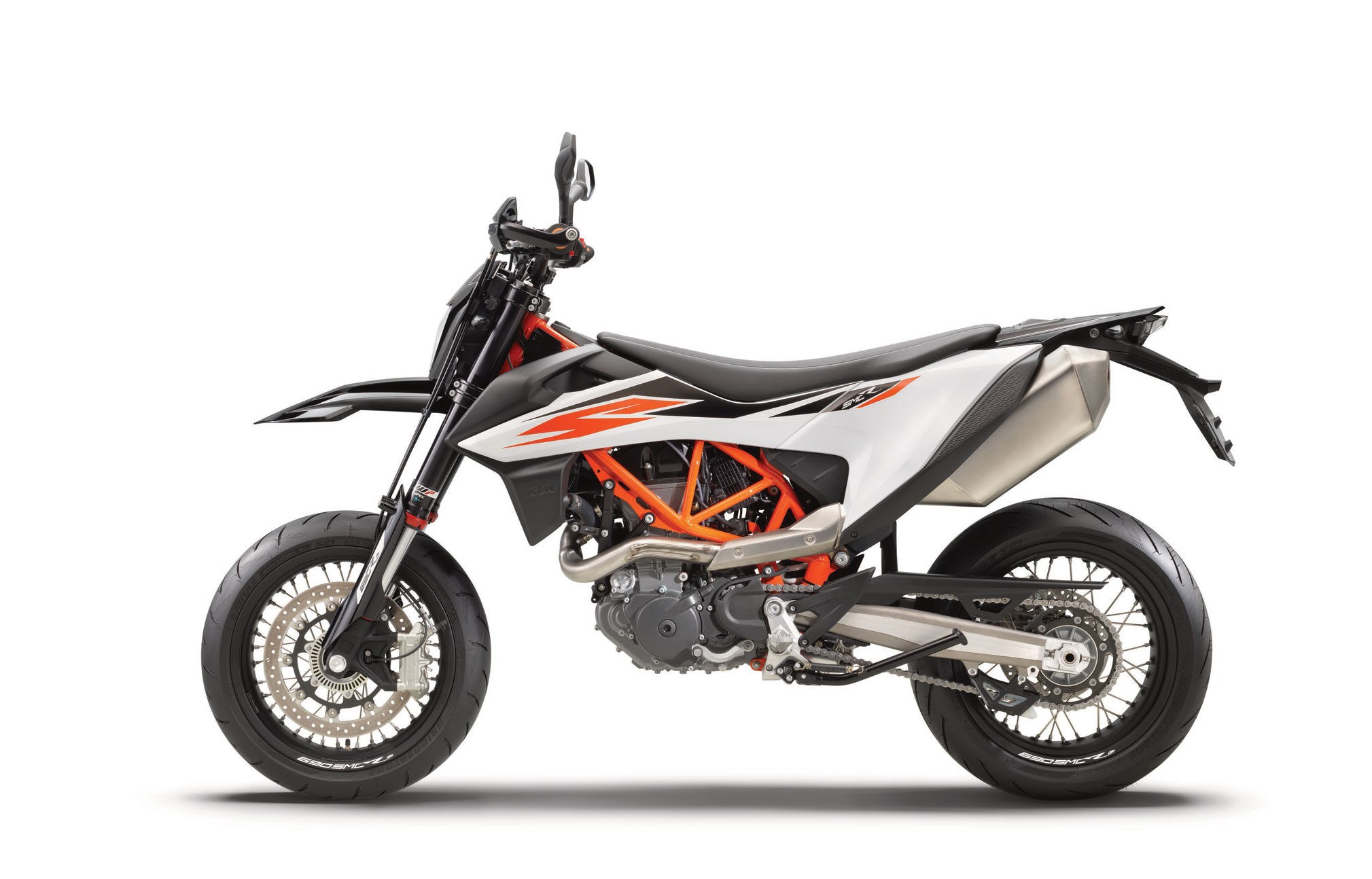 19 Ktm 690 Smc R Guide Total Motorcycle