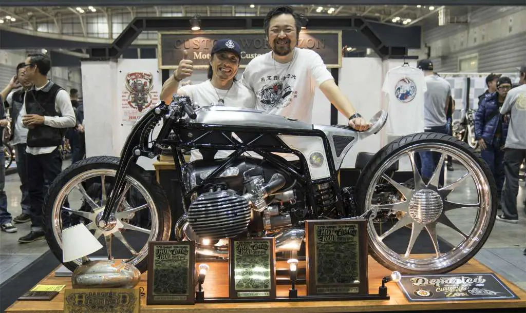 THE JAPANESE MOTORCYCLE CUSTOMIZER CUSTOM WORKS ZON PRESENTS A SPECTACULAR CUSTOM BIKE BASED AROUND THE PROTOTYPE OF A NEW BMW MOTORRAD BOXER ENGINE