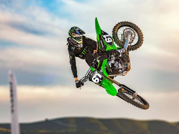 2020 kx100