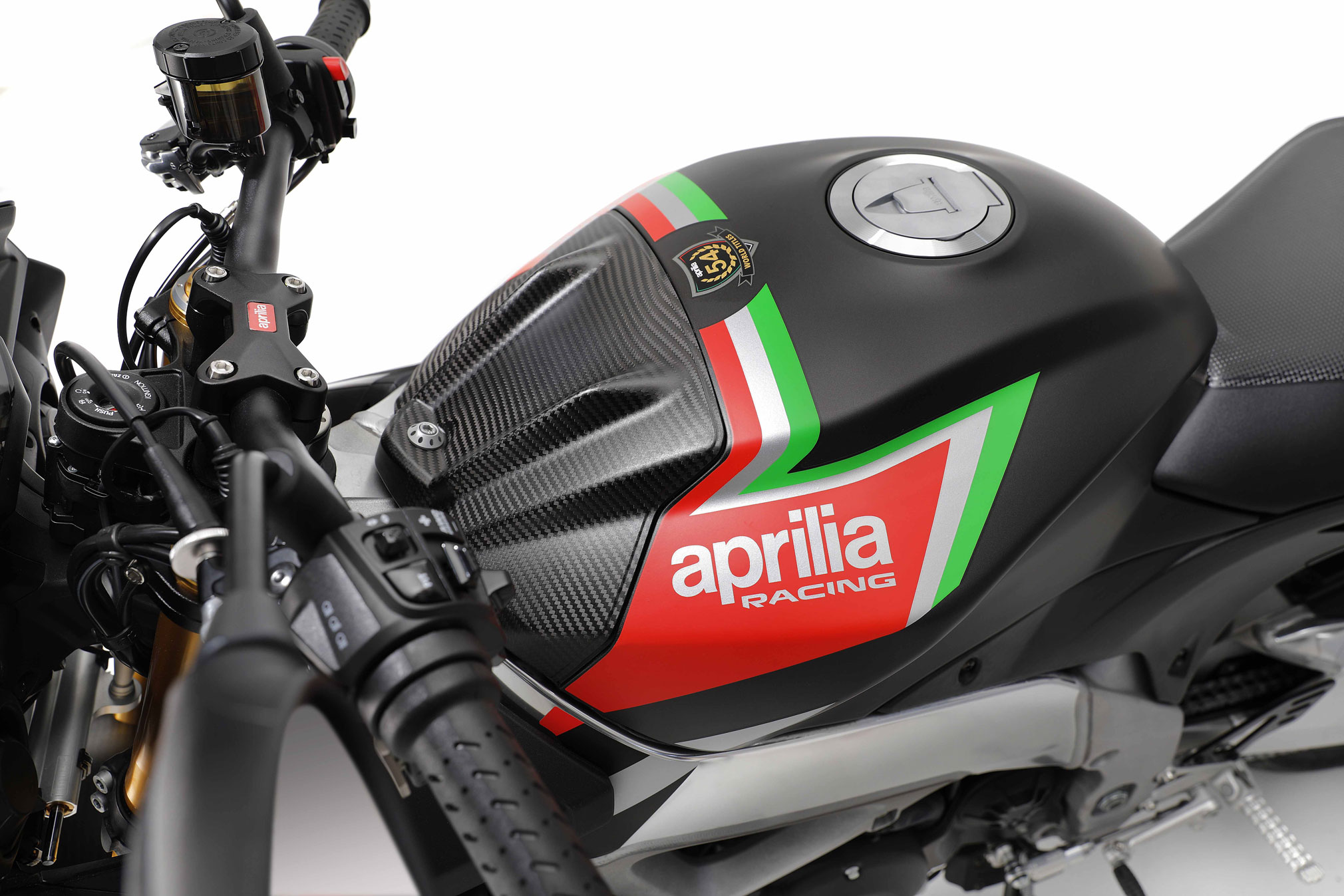 aprilia rsv4 tuono factory 2020