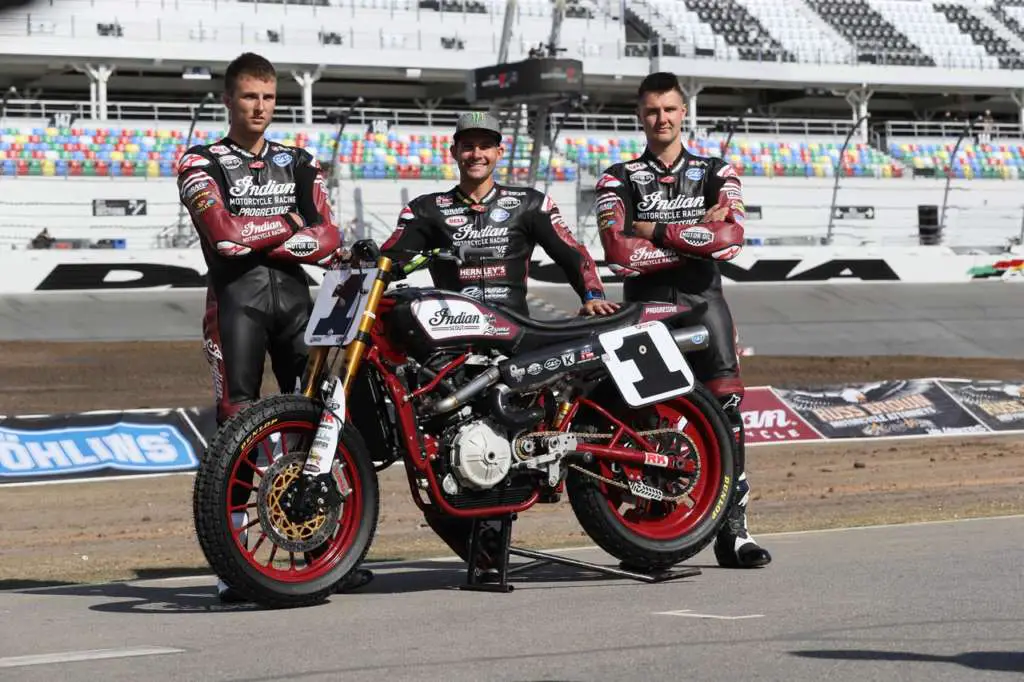 Indian-Motorcycle-Flat-Track-2020