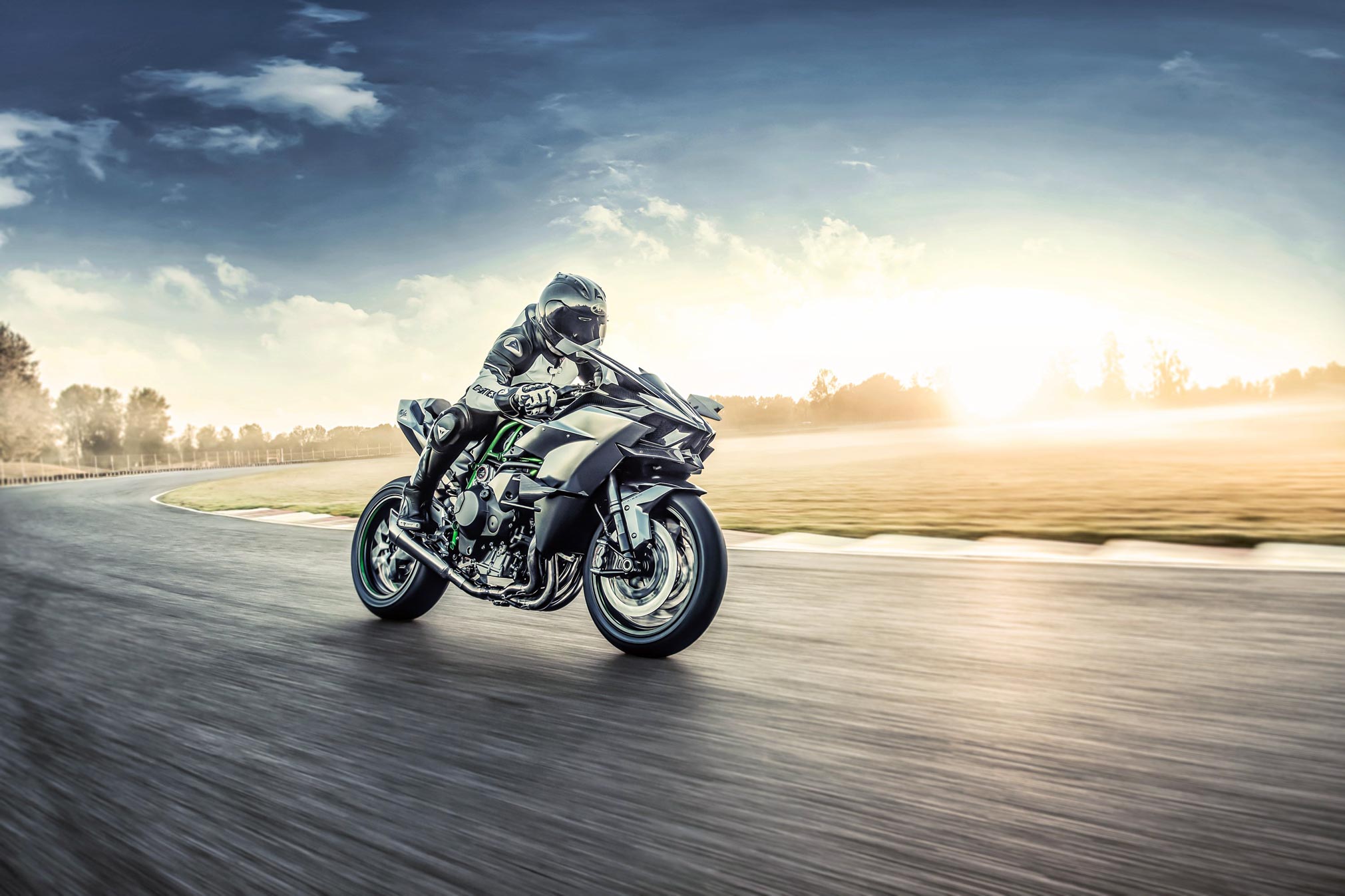 2021 Kawasaki Ninja H2R Guide • Total Motorcycle