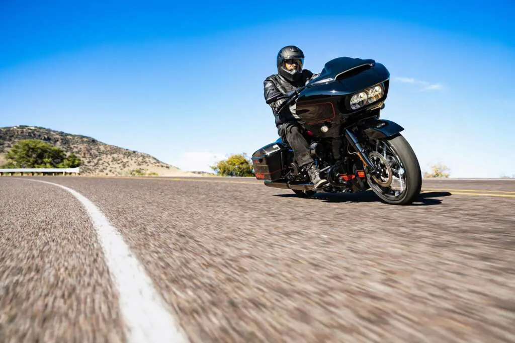 2021 Harley-Davidson CVO Road Glide Guide • Total Motorcycle