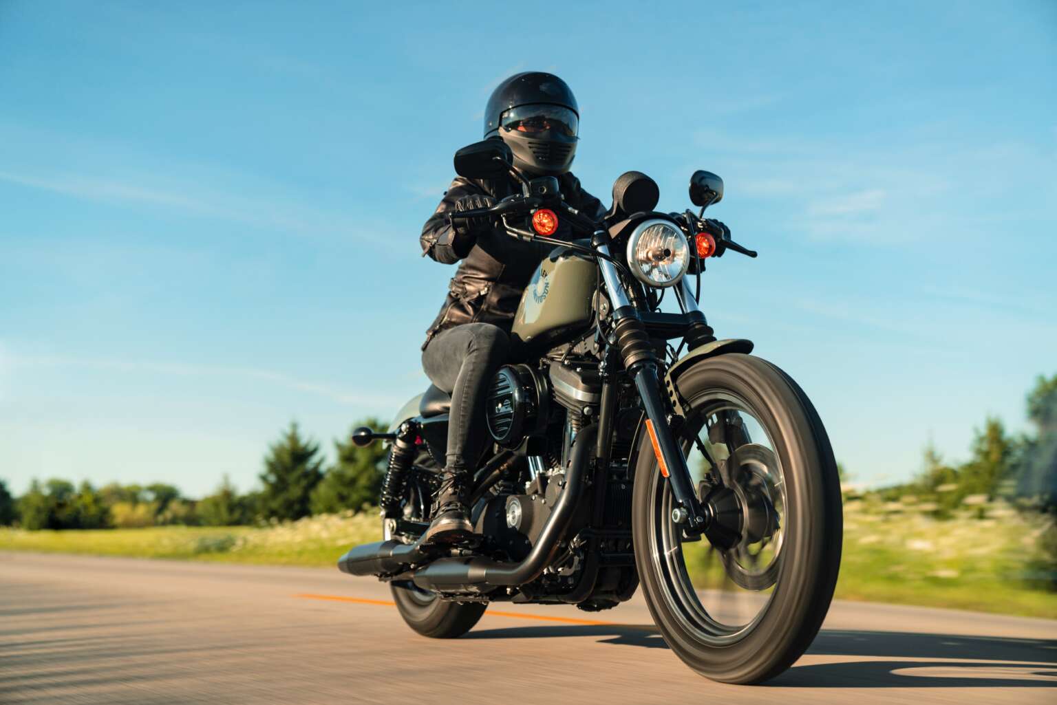2021 HarleyDavidson Iron 883 Guide • Total Motorcycle