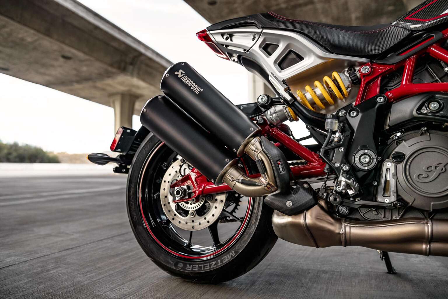 2022 Indian FTR1200R Carbon Guide • Total Motorcycle