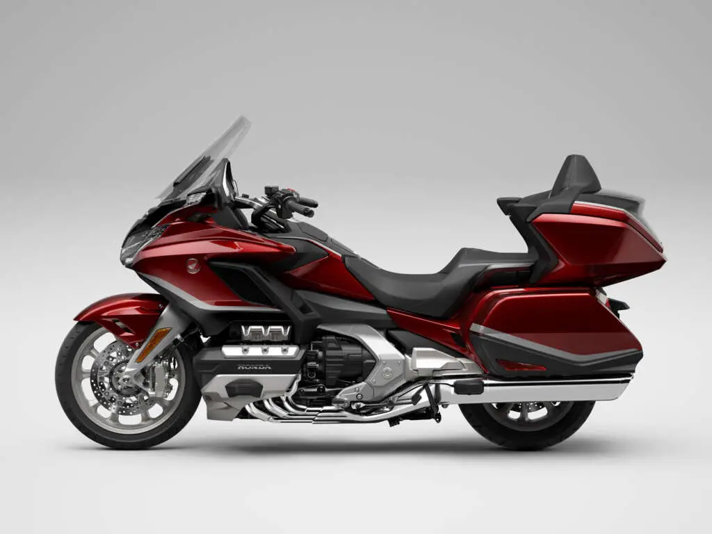 gold wing tour airbag automatic dct