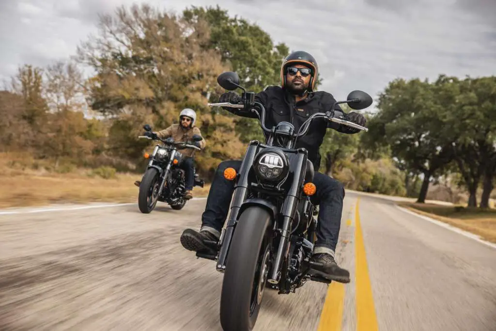 2022 Indian Chief Bobber Dark Horse