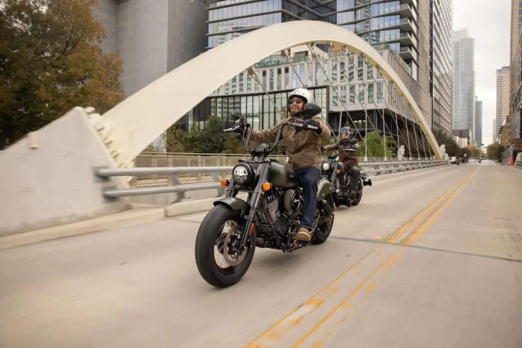 2022 Indian Chief Bobber Dark Horse