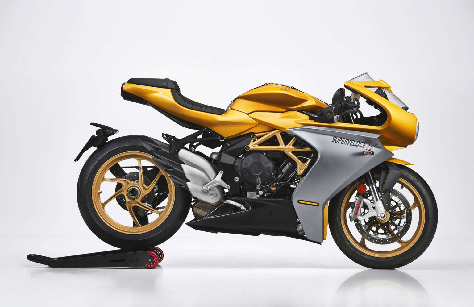 2021 MV Agusta Superveloce Guide • Total Motorcycle