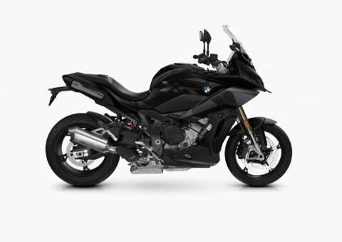 2022 BMW S1000XR Guide • Total Motorcycle