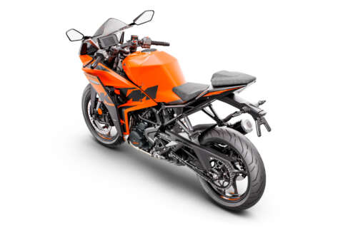 rc390 my22 dueruote toerisme totalmotorcycle