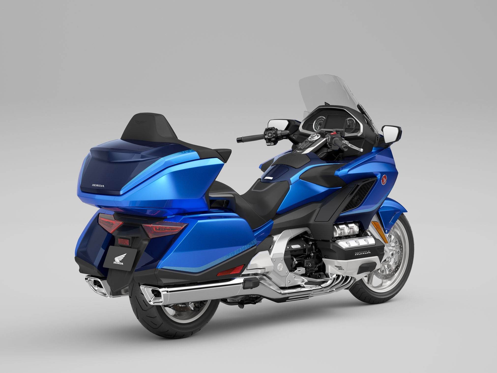 2022 Honda Gold Wing Tour DCT Airbag Guide • Total Motorcycle