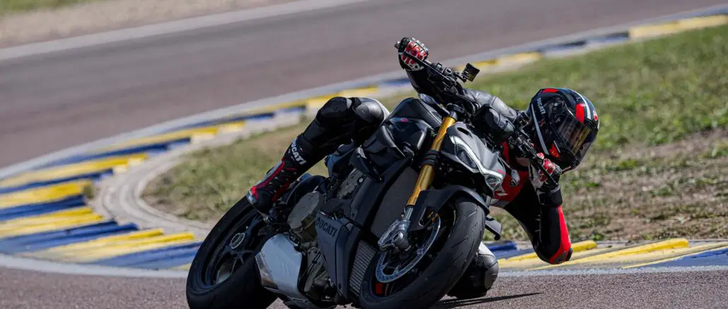 2023 Ducati Streetfighter V4S