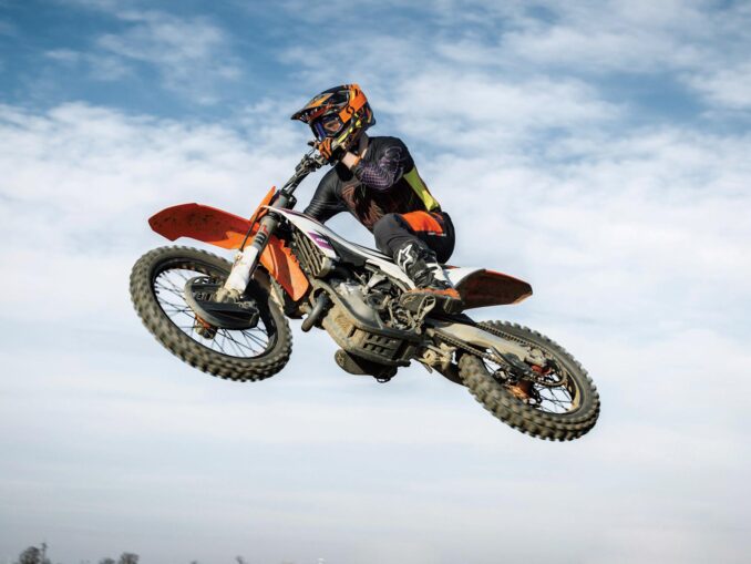 2024 KTM 250 SXF Guide • Total Motorcycle