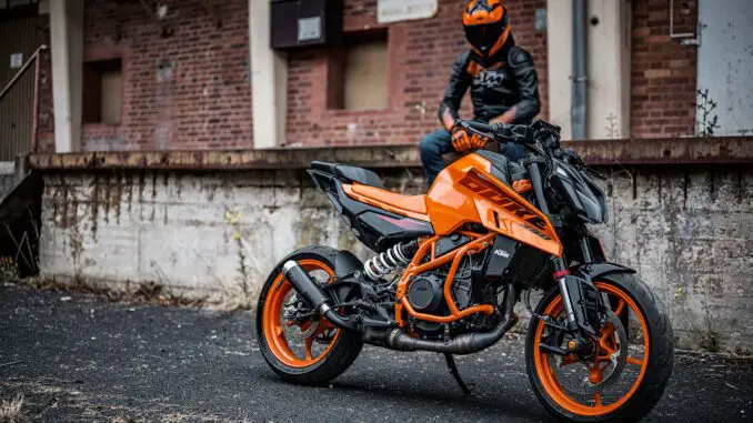 2024 KTM 390 Duke Guide • Total Motorcycle