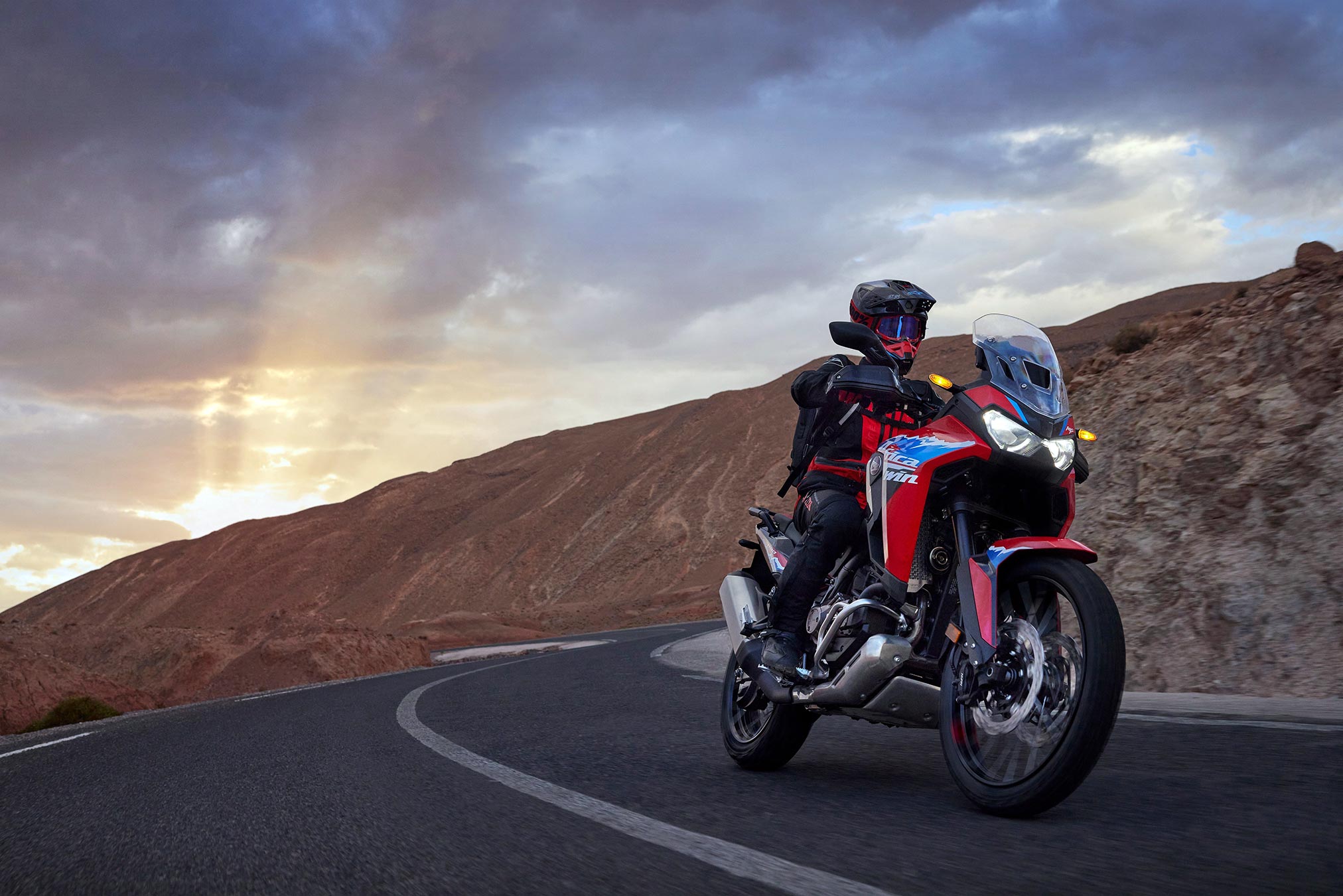 2024 Honda Africa Twin ES Guide • Total Motorcycle