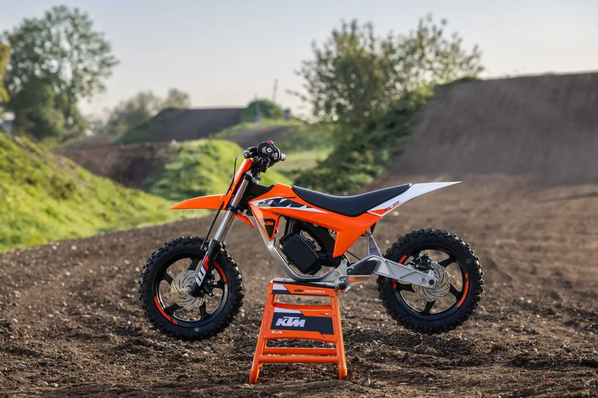 2024 KTM SX-E2