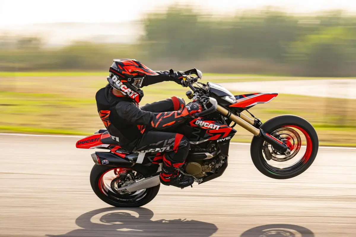 2024 Ducati Hypermotard 698 Mono RVE