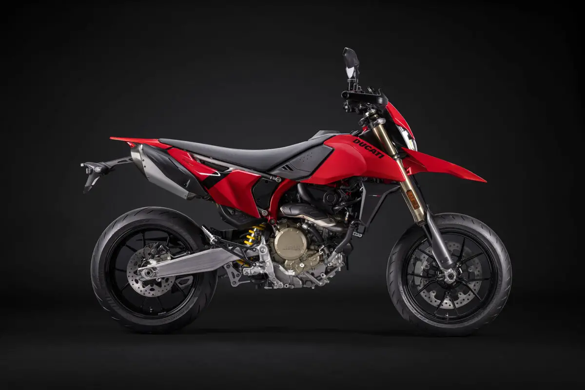 2024 Ducati Hypermotard 698 Mono Guide • Total Motorcycle