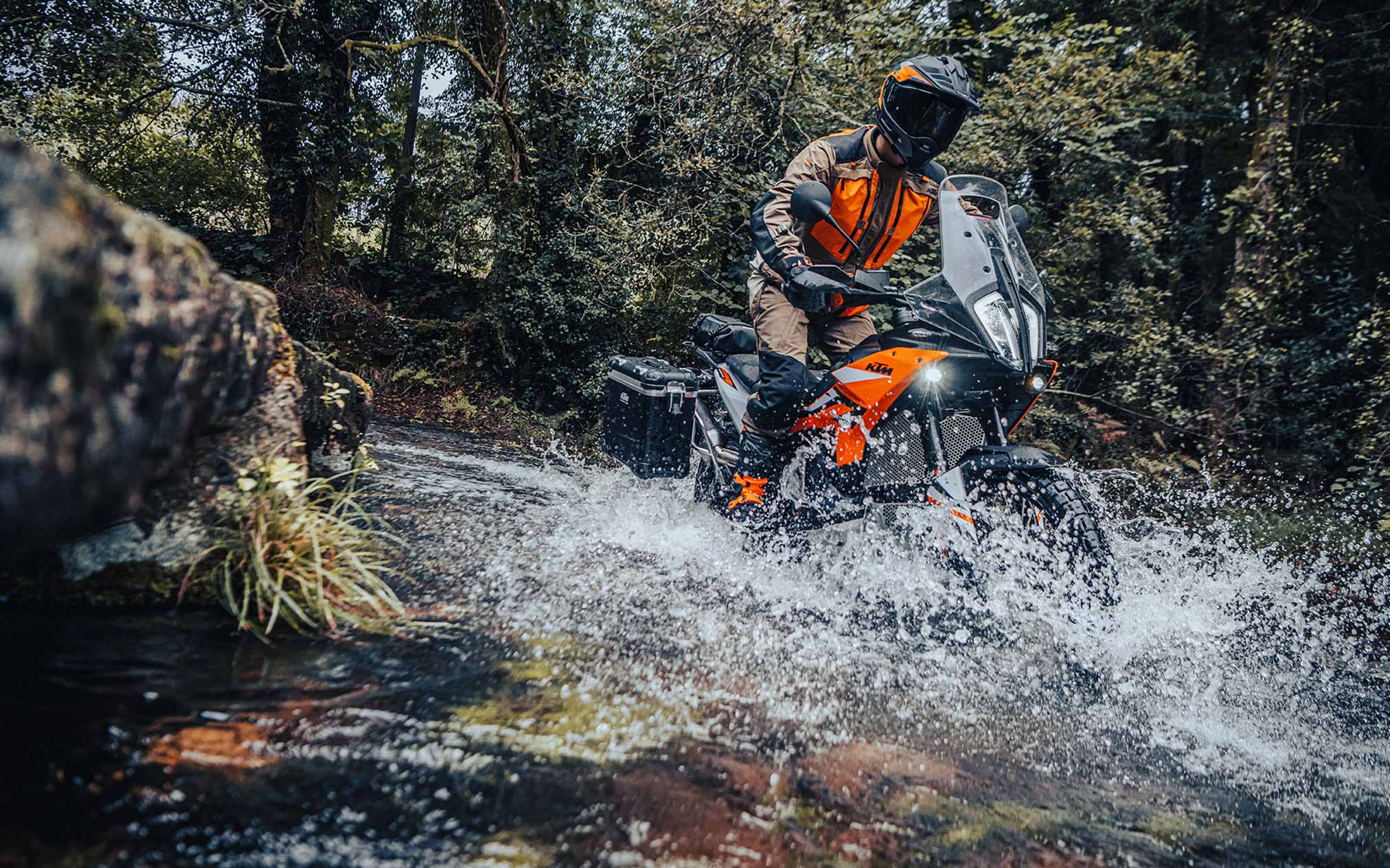 2024 KTM 890 Adventure Guide • Total Motorcycle