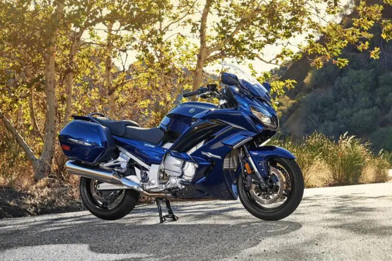 2024 Yamaha FJR1300ES Guide • Total Motorcycle