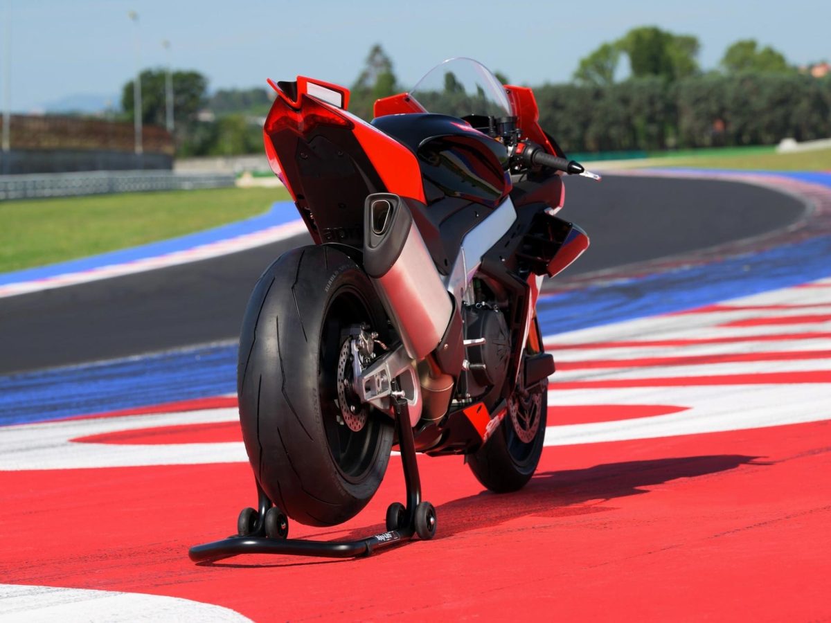 2024 Aprilia RSV4 Factory SE-09 SBK 1100