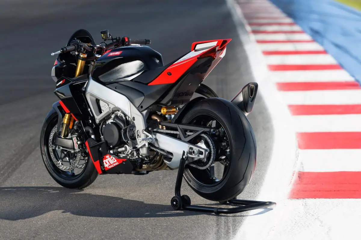 2024 Aprilia Tuono V4 Factory SE-09 SBK 1100