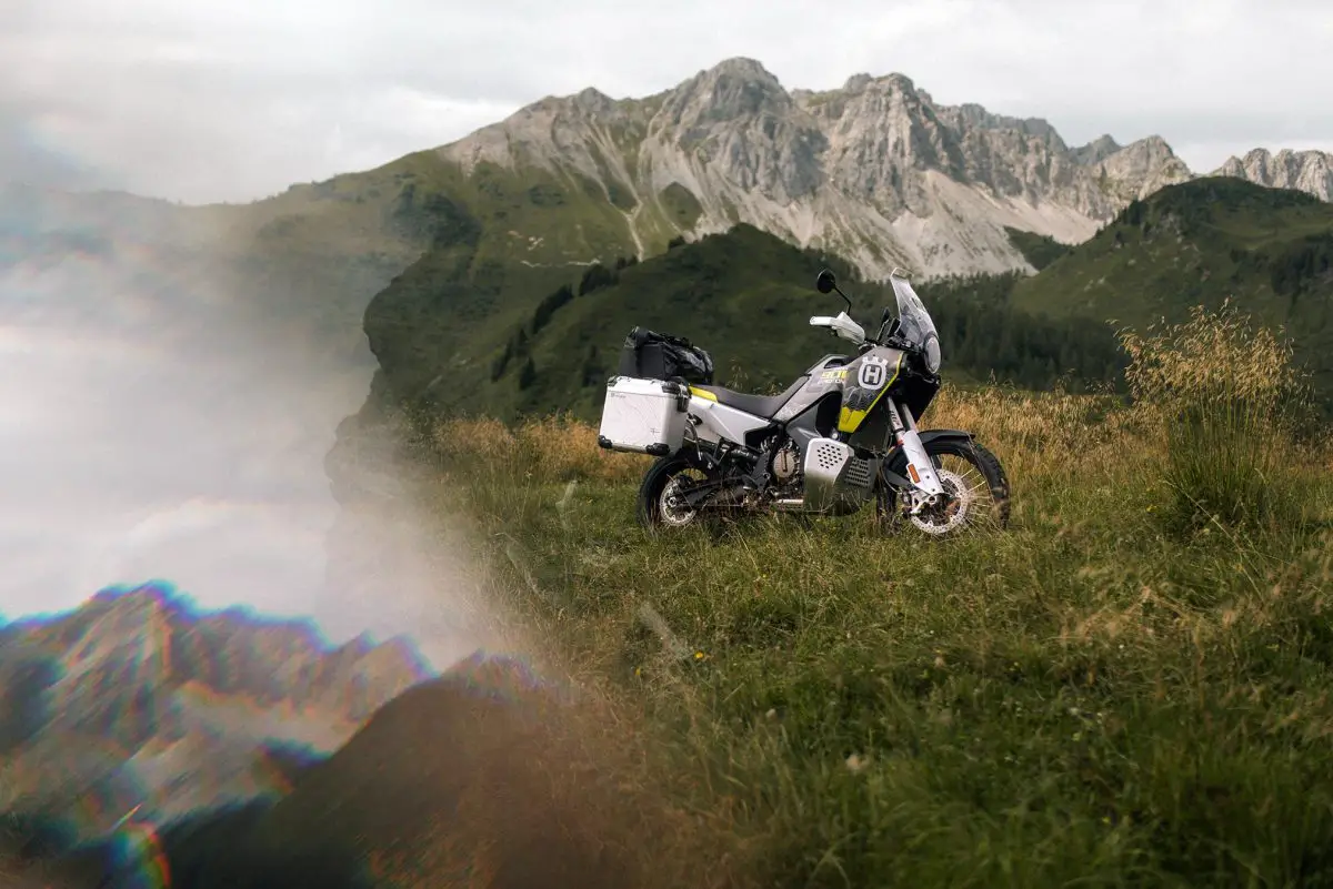 2025 Husqvarna Norden 901 Expedition