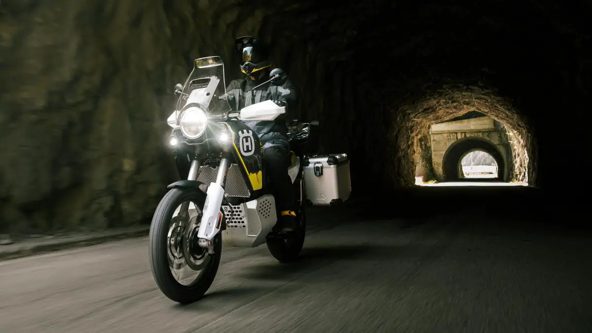 2025 Husqvarna Norden 901 Expedition