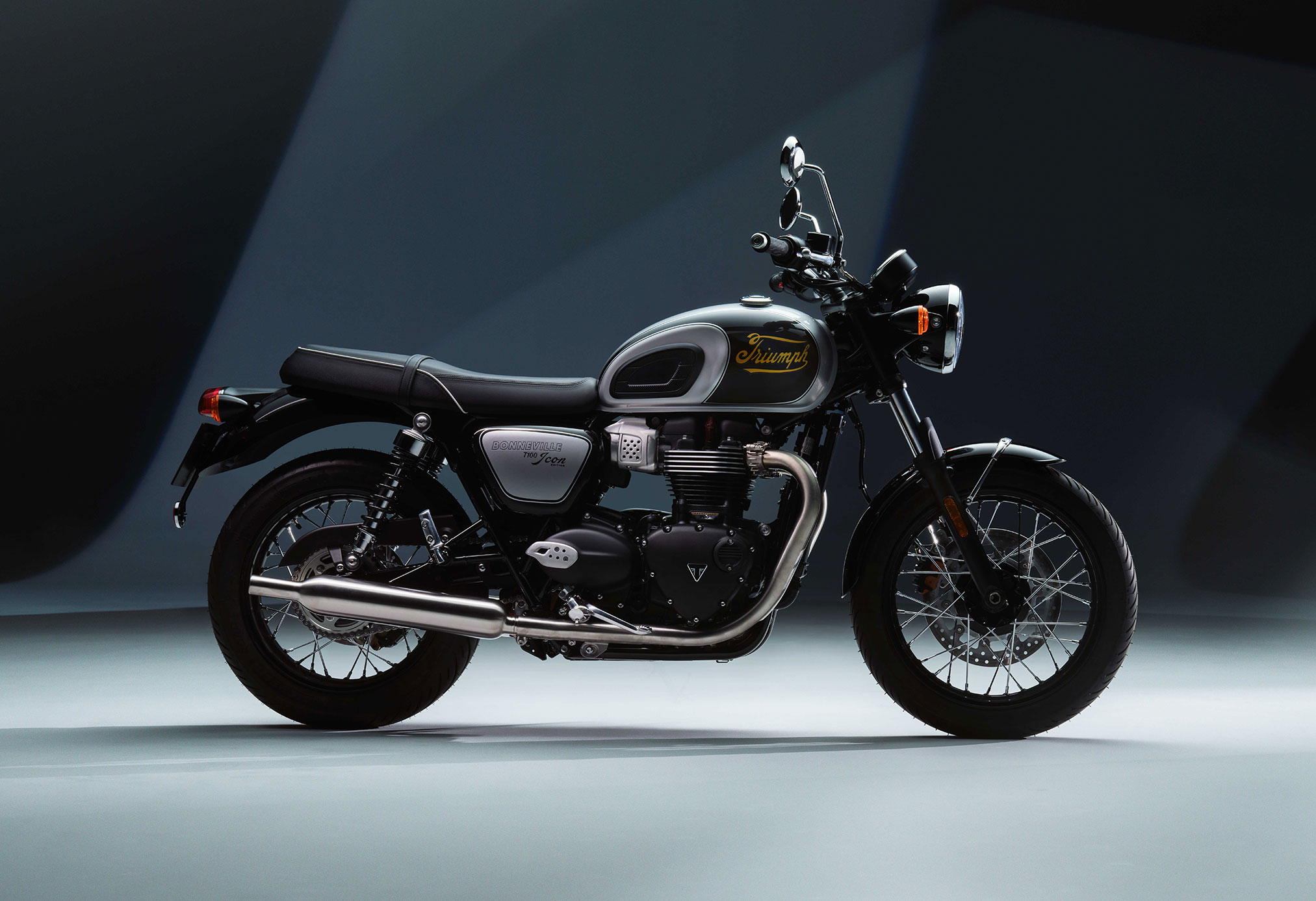 2025 Triumph Bonneville T100 Icon Edition Review • Total Motorcycle