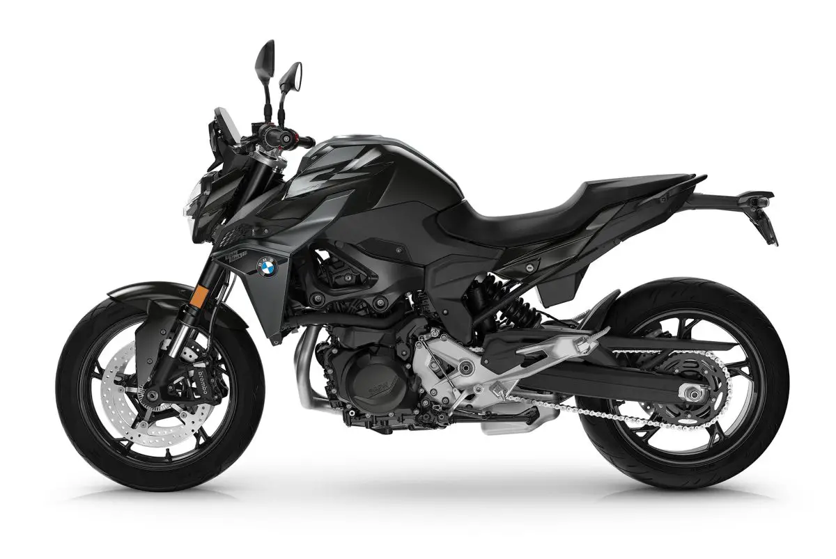 2025 BMW F900R Review • Total Motorcycle